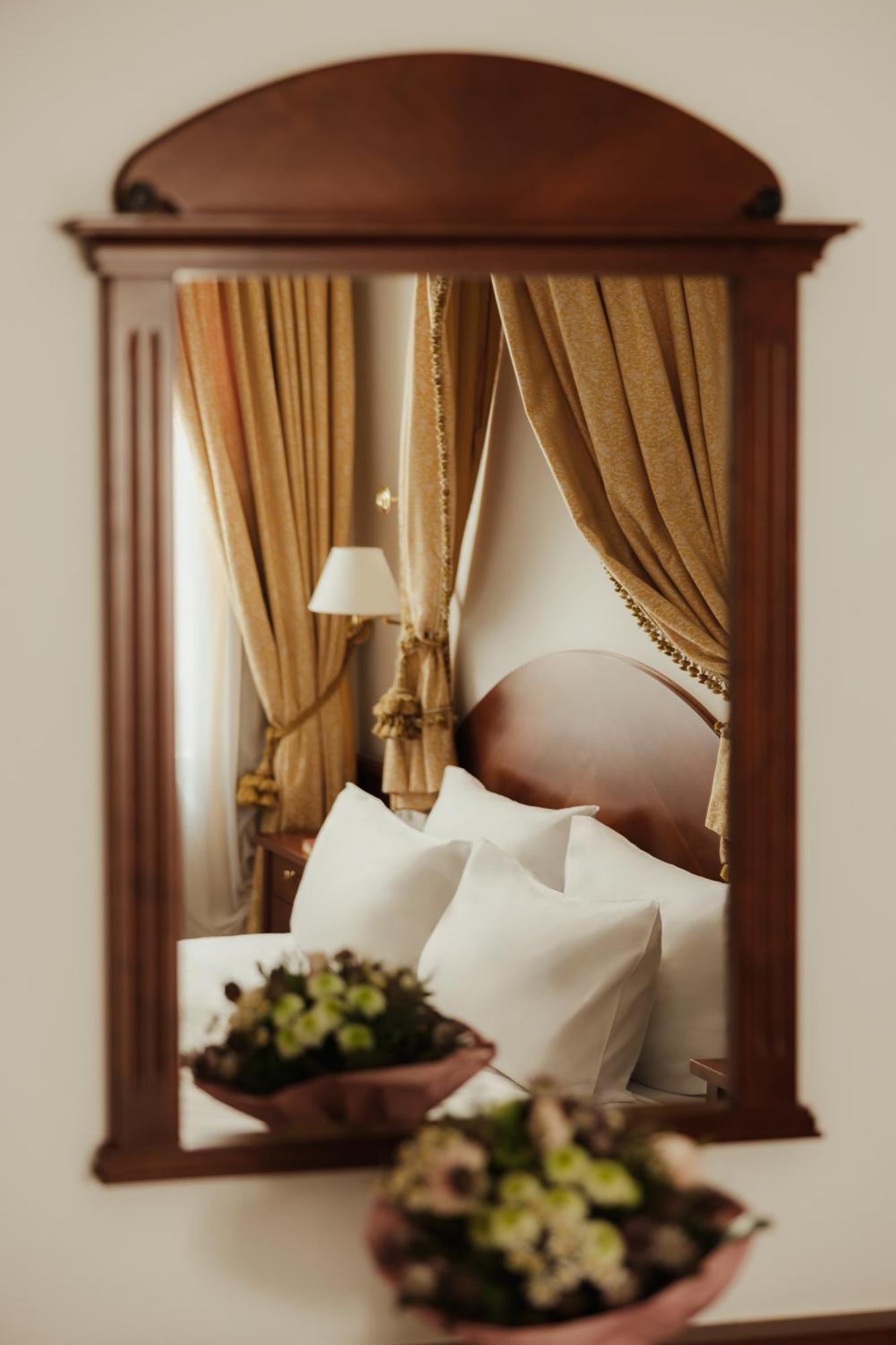 Corso Am Graben Hotell Bruneck Exteriör bild