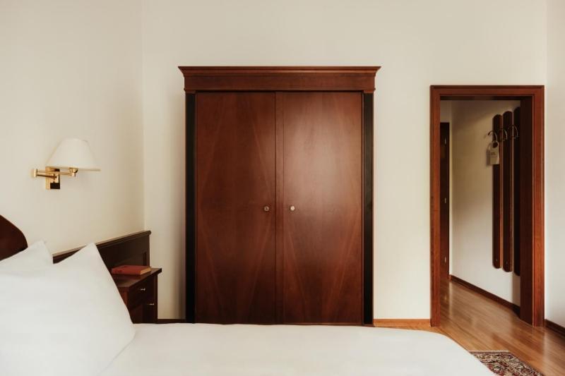 Corso Am Graben Hotell Bruneck Exteriör bild