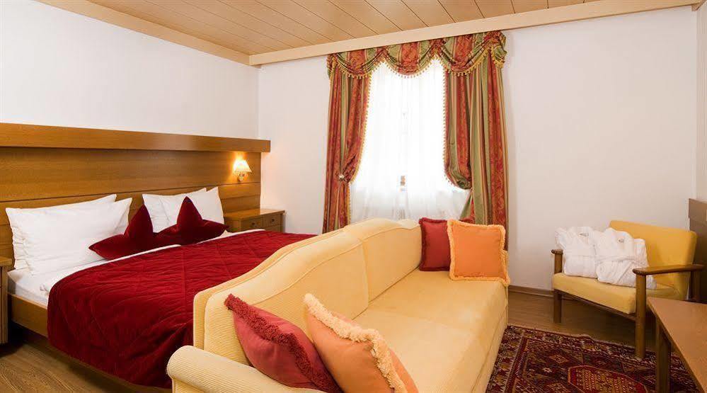 Corso Am Graben Hotell Bruneck Exteriör bild